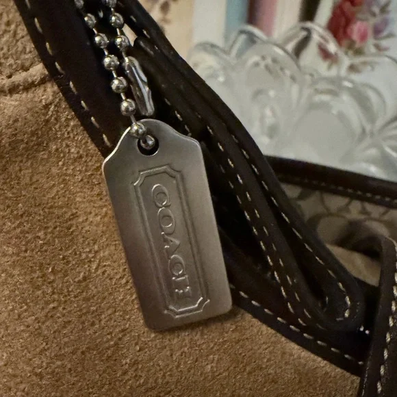 Vintage Y2K 2003 Coach Soho Ergo - Suede Leather - Picture 4 of 9